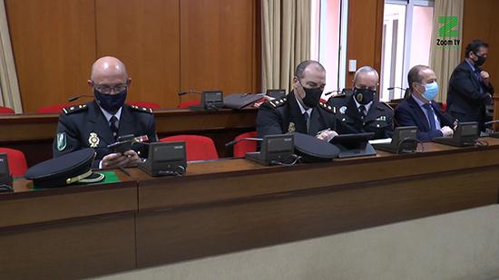 MOSCA ZOOM TV.00_00_24_23.Imagen fija018