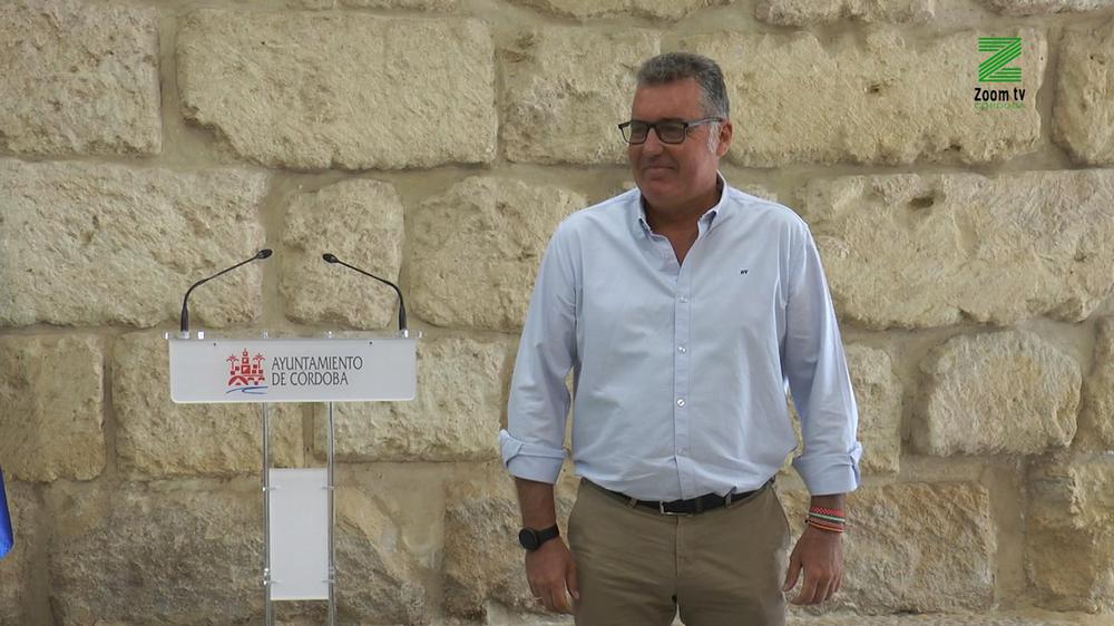 MOSCA ZOOM TV.00_00_03_12.Imagen fija089