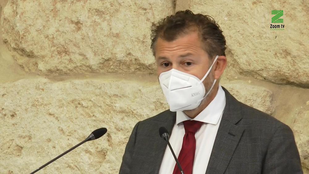 MOSCA ZOOM TV.00_00_28_19.Imagen fija097