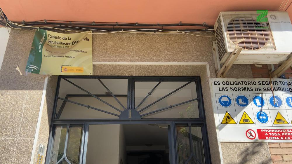 MOSCA ZOOM TV.00_00_28_12.Imagen fija172