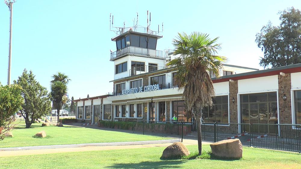 MOSCA ZOOM TV.00_01_41_13.Imagen fija095