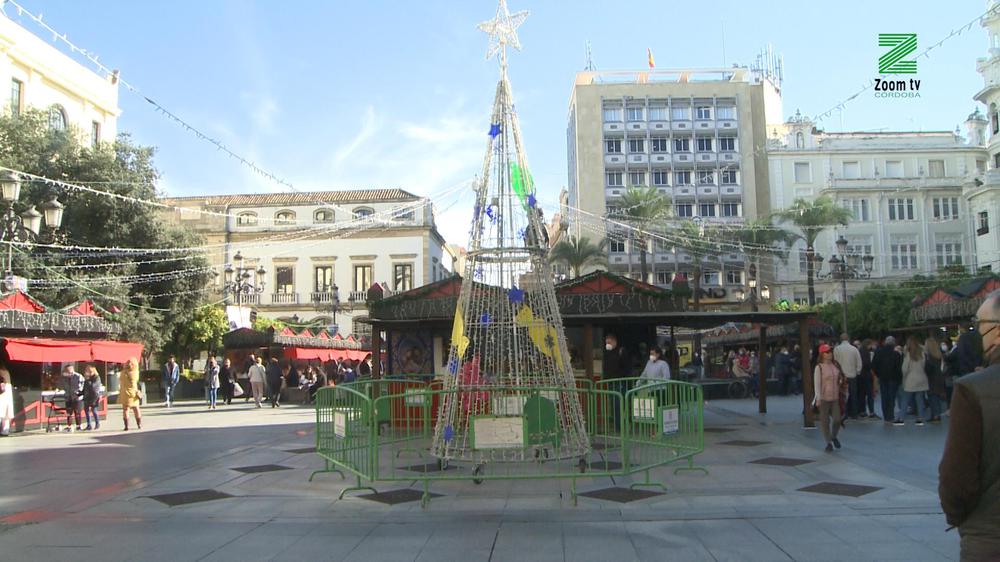 MOSCA ZOOM TV.00_00_52_07.Imagen fija145