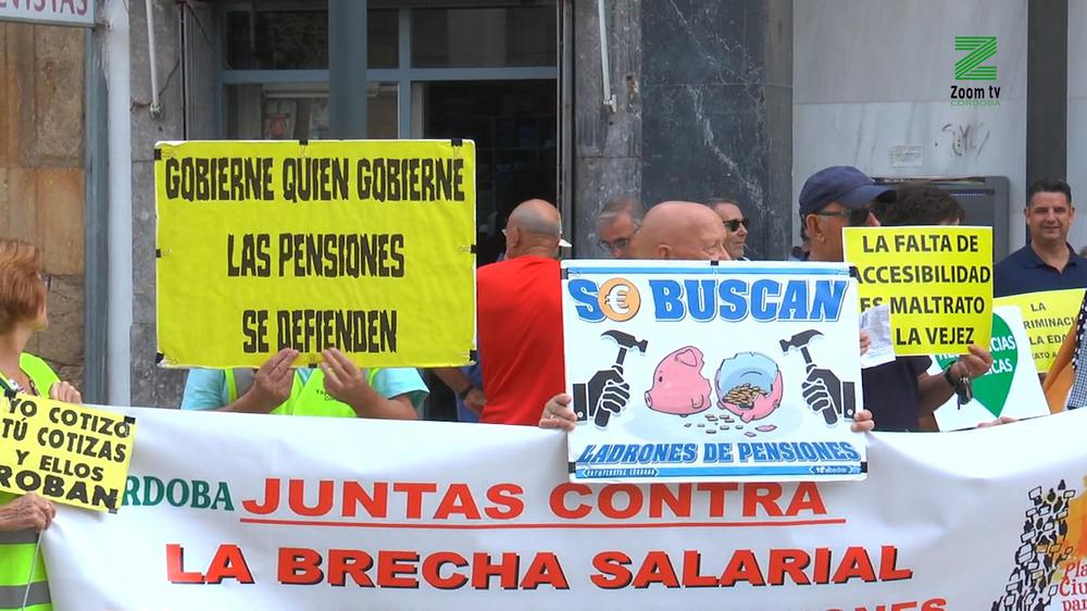 MOSCA ZOOM TV.00_00_07_23.Imagen fija140