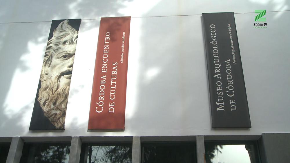 MOSCA ZOOM TV.00_00_24_08.Imagen fija077