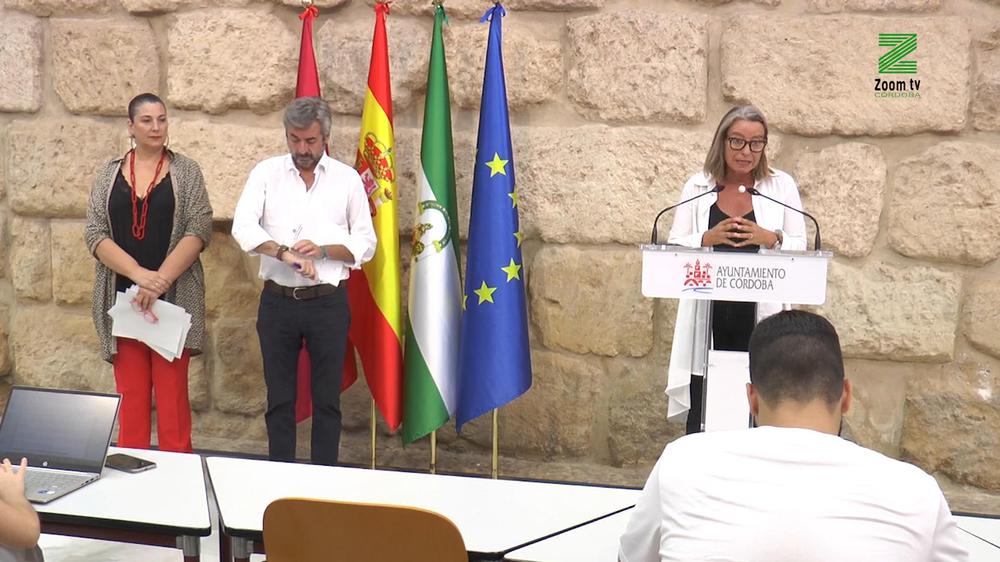 MOSCA ZOOM TV.00_00_01_16.Imagen fija110