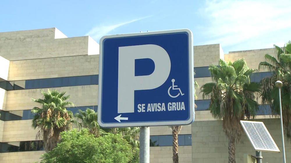 aparcamientos reina sofia.mp4.00_00_56_08.Imagen fija001